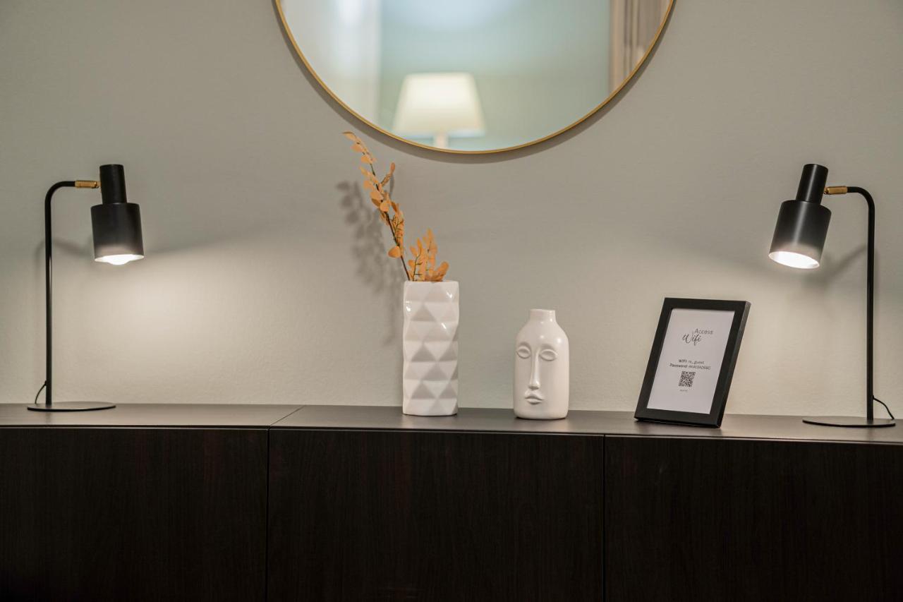 Charming Apt Perfect For 4-6 Tram, Self-Checkin 비엔나 외부 사진