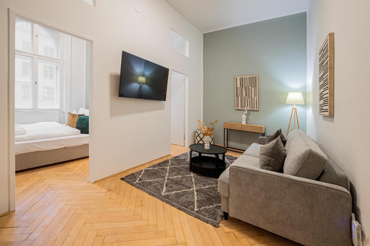 Charming Apt Perfect For 4-6 Tram, Self-Checkin 비엔나 외부 사진
